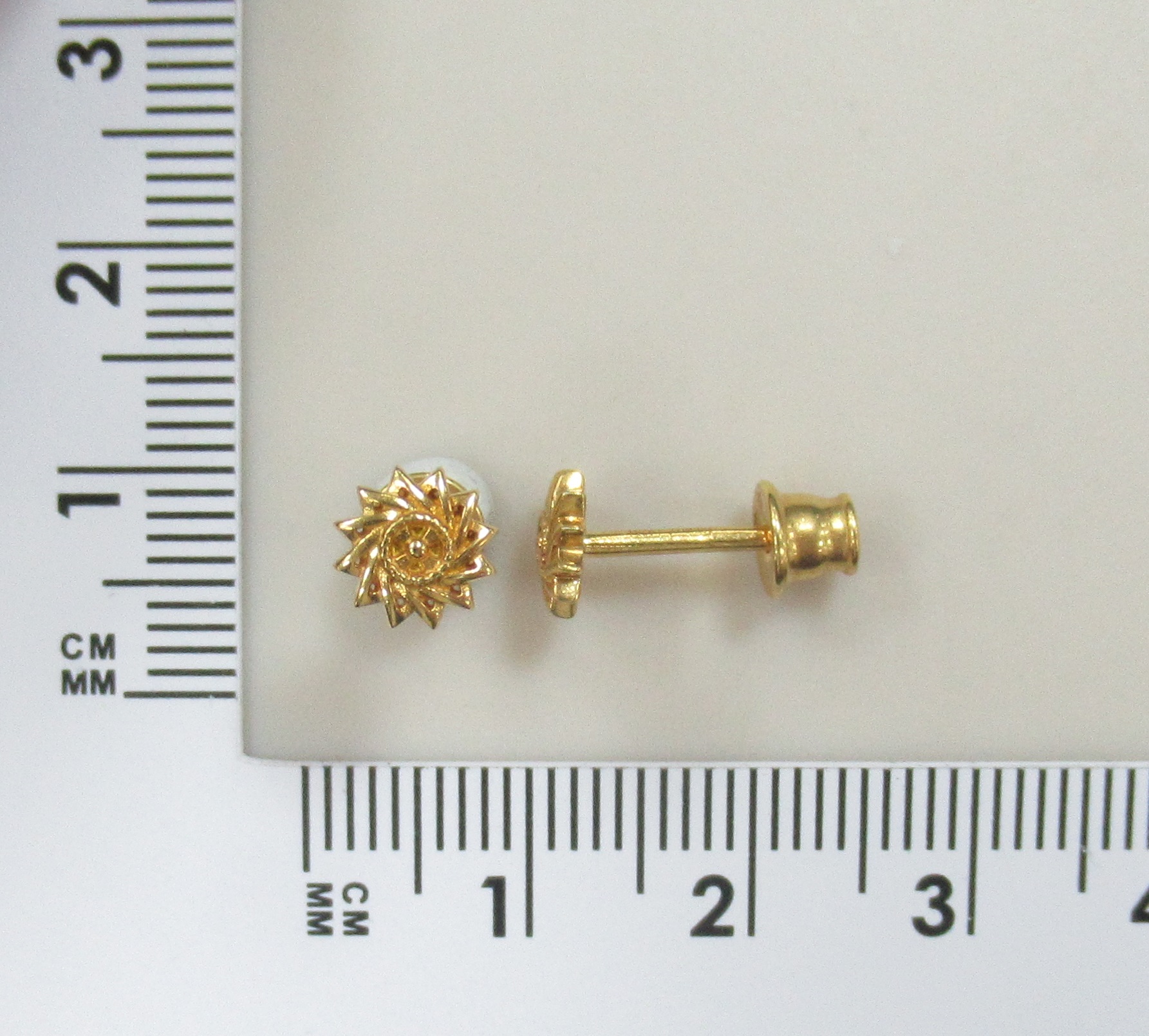 Серебряные серьги-пусеты "Эрцгамма"